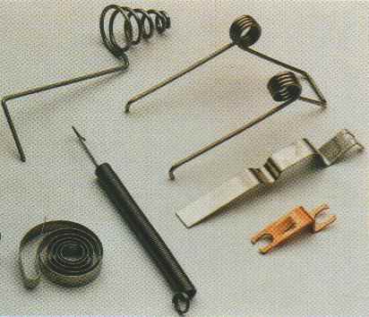 Spannfedern und Zugfedern